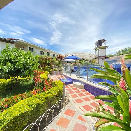 Hv Sueno Real Tatacoa Hotel Villavieja Kültér fotó