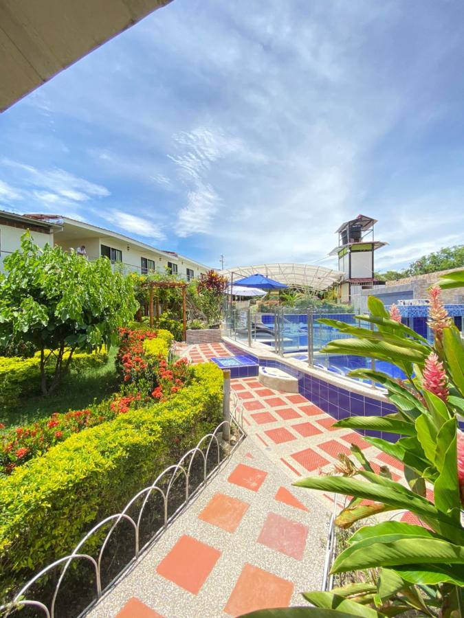 Hv Sueno Real Tatacoa Hotel Villavieja Kültér fotó