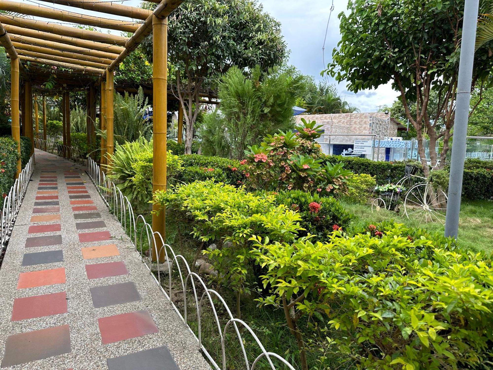 Hv Sueno Real Tatacoa Hotel Villavieja Kültér fotó